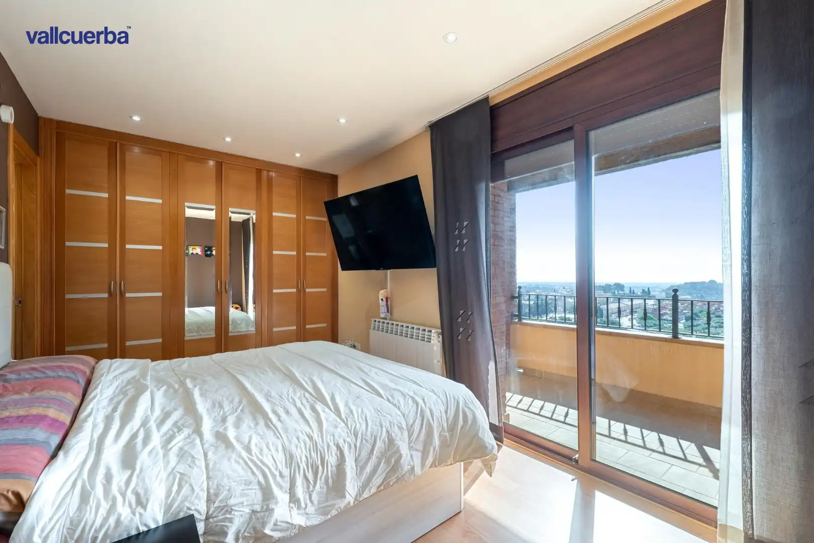 Habitación de Casa adosada en venta en Riudecanyes con Aire acondicionado, Calefacción y Jardín privado