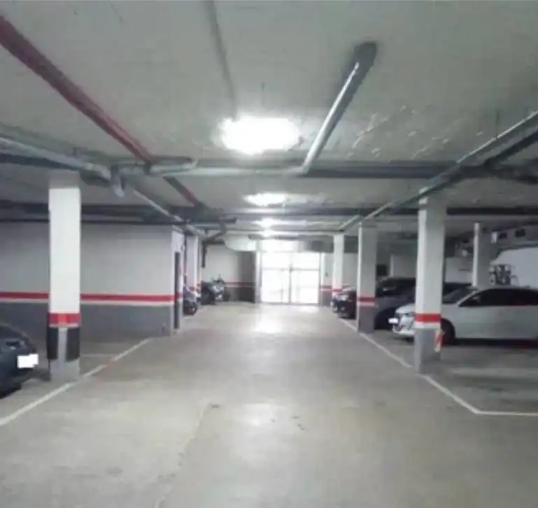 Einzelparkplatz zum Verkauf in Carrer de les Piles, imagen 4