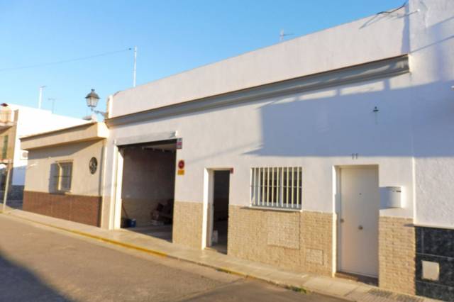 Local comercial en Venta en Sanlúcar la Mayor
