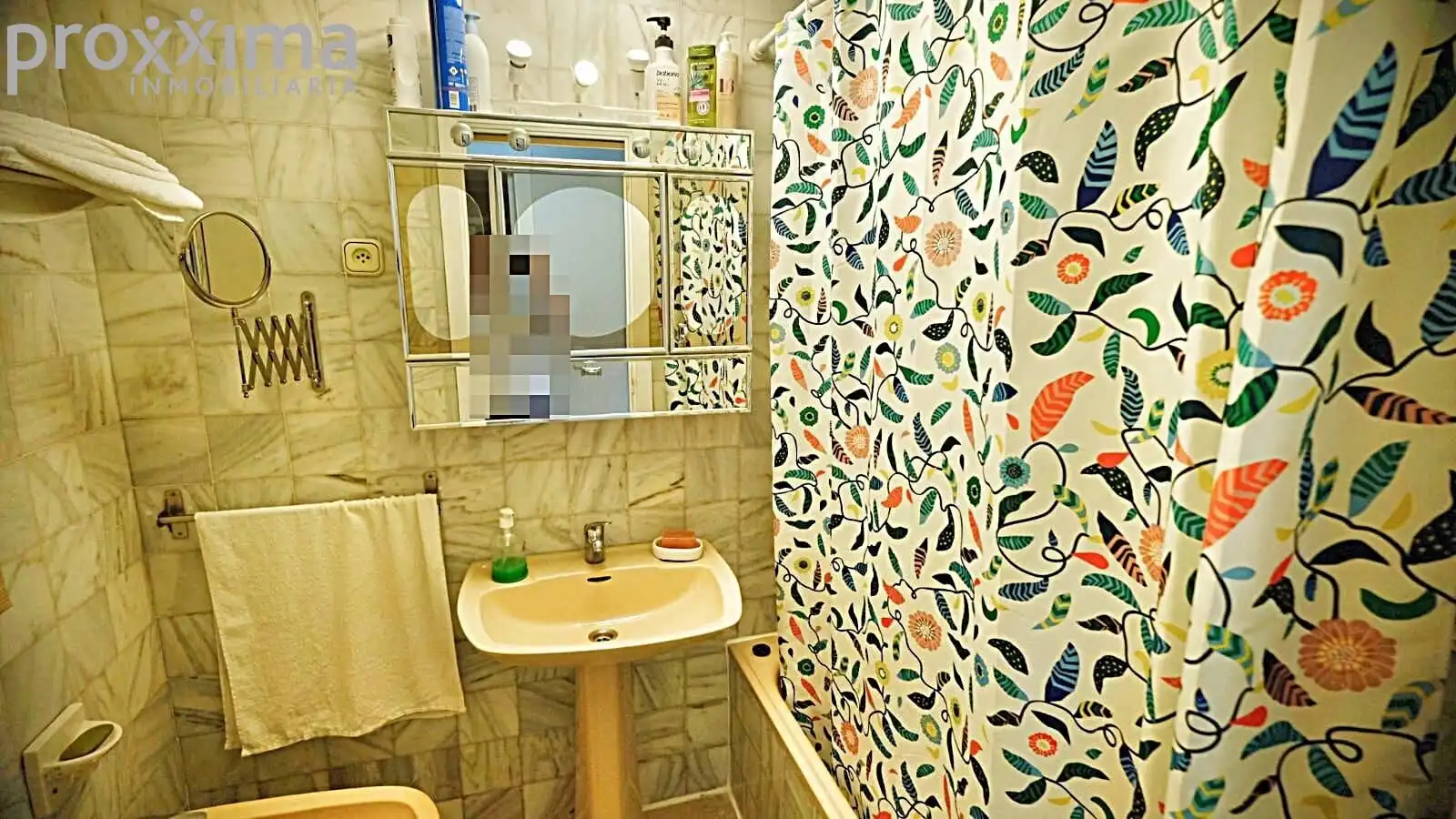 Baño de Piso en venta en Sevilla con Jardín privado, Terraza y Trastero