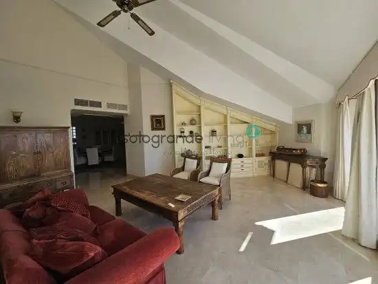Sala d'estar de Apartament en venda en Sotogrande amb Aire condicionat, Calefacció i Terrassa