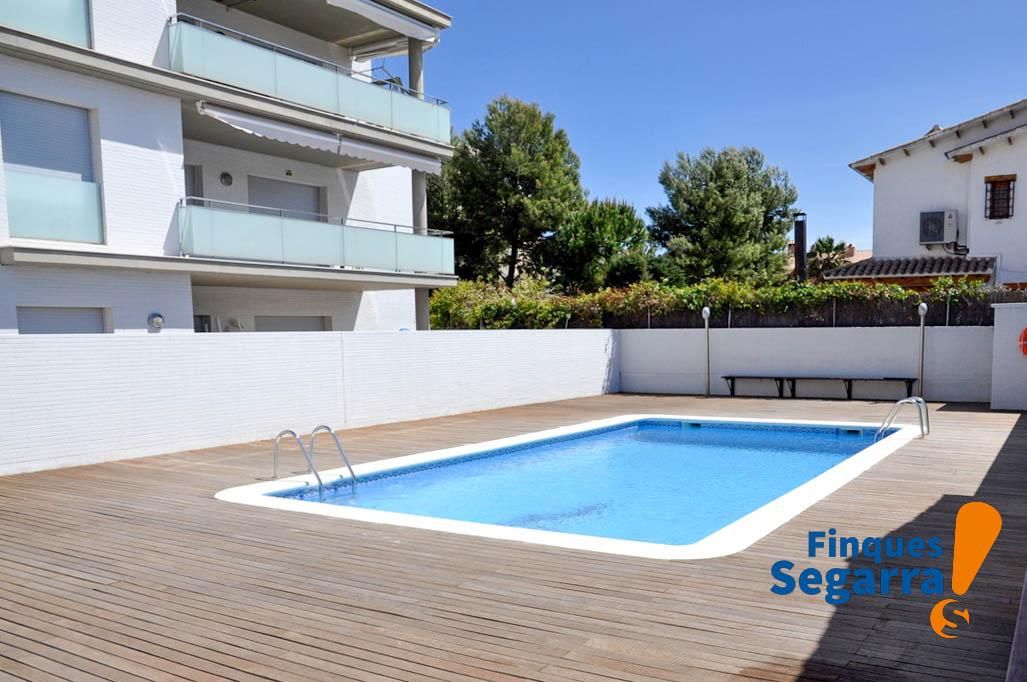 Piscina de Pis en venda en Roda de Berà amb Aire condicionat, Calefacció i Terrassa
