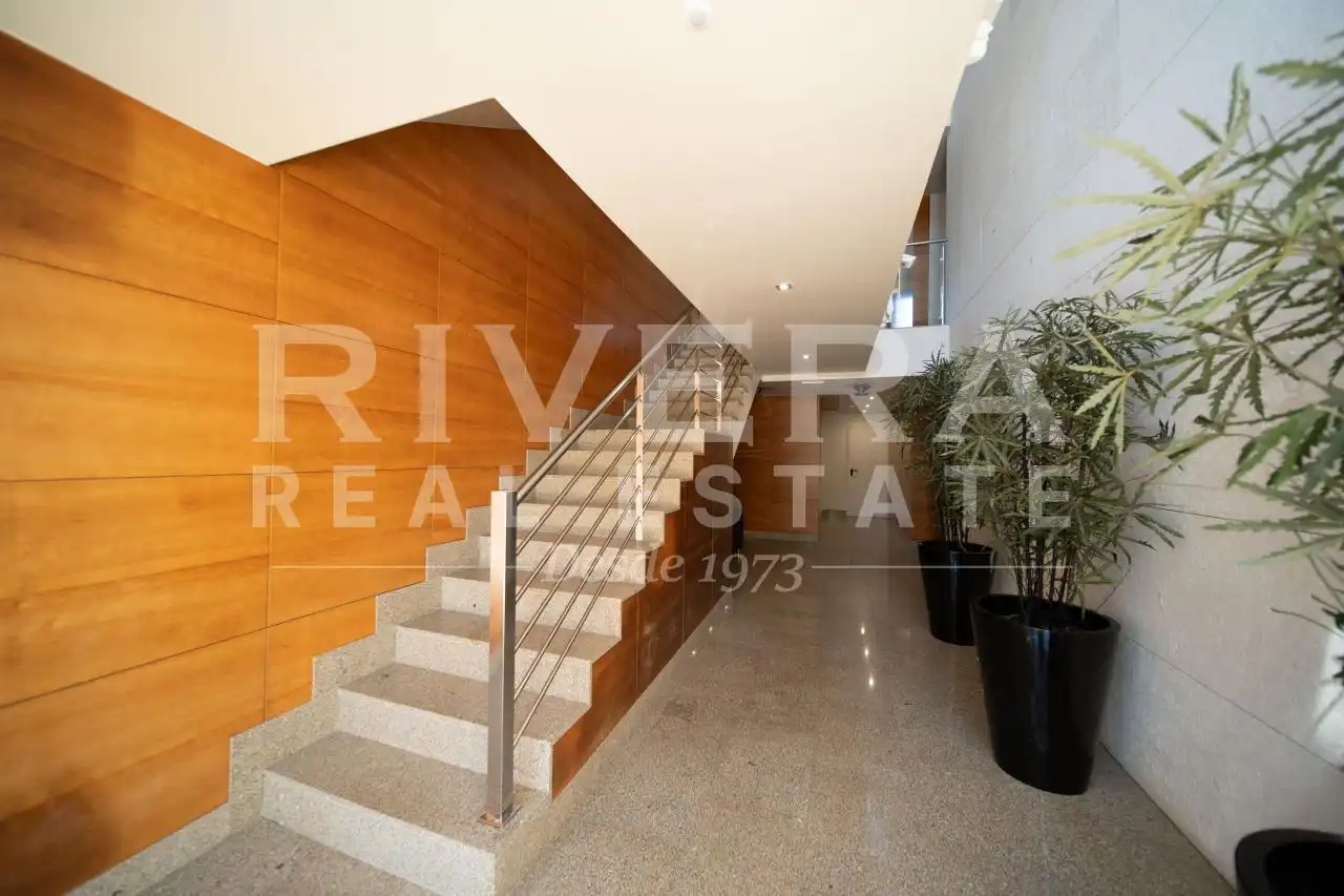 Wohnung zum Verkauf in Sanxenxo mit Heizung, Terrasse und Abstellraum