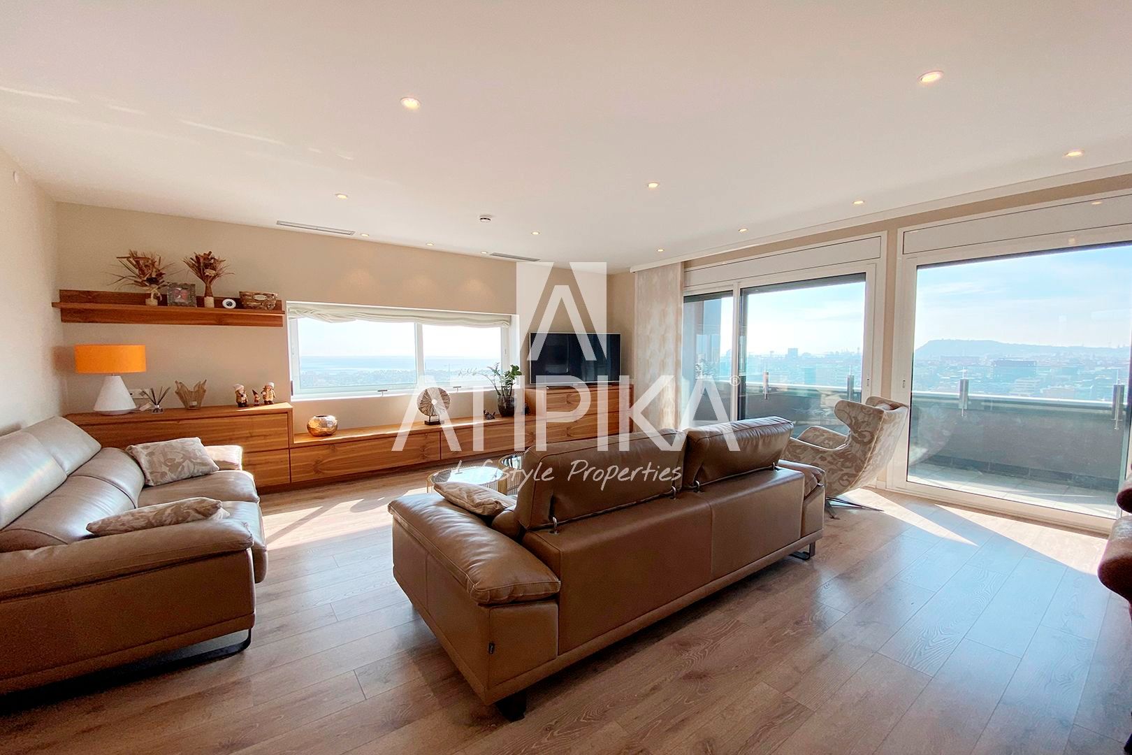 Sala d'estar de Pis de lloguer en  Barcelona Capital amb Aire condicionat, Calefacció i Parquet