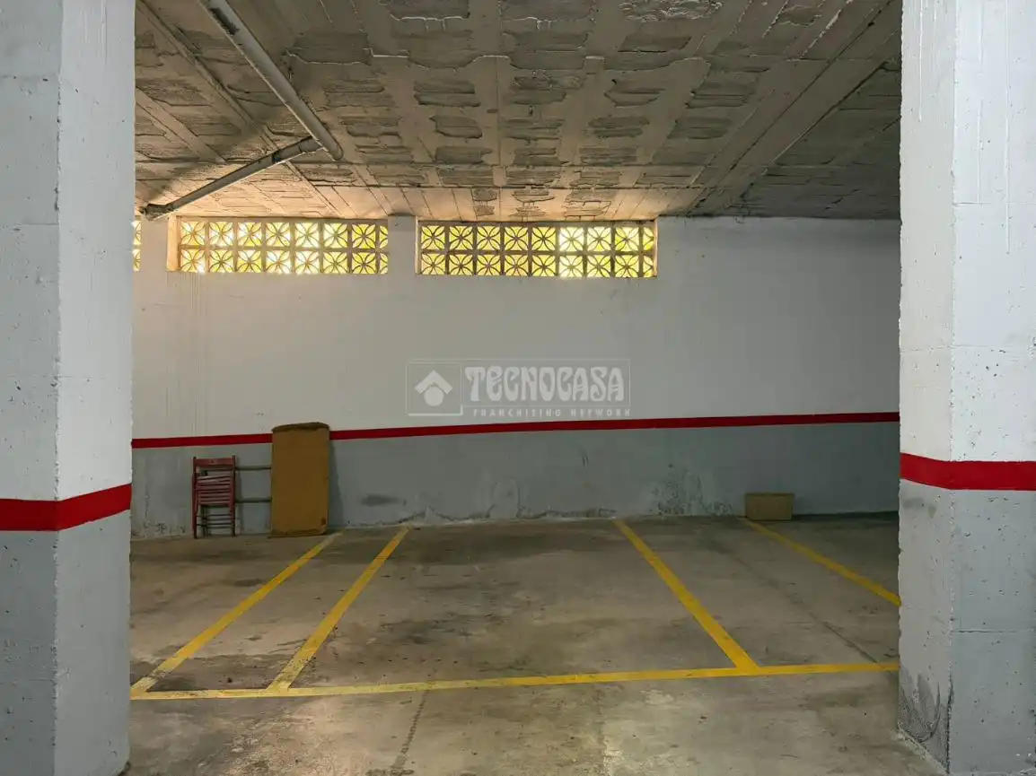 Parking de Piso en venta en Mijas con Terraza y Piscina comunitaria