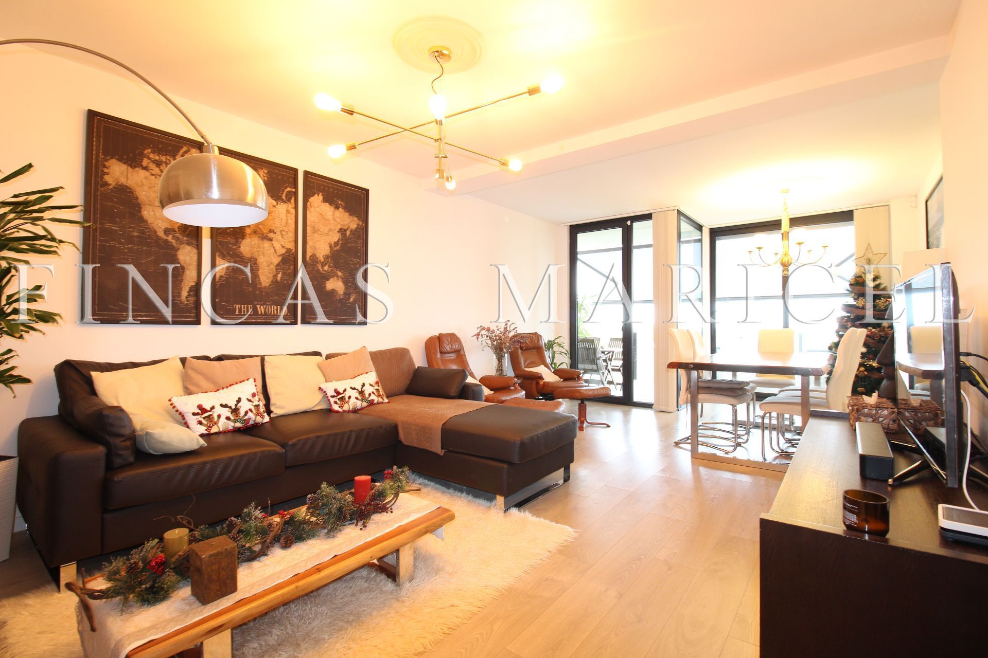 Living room of Flat for sale in Vilanova i la Geltrú  with Air Conditioner, Heating and Terrace