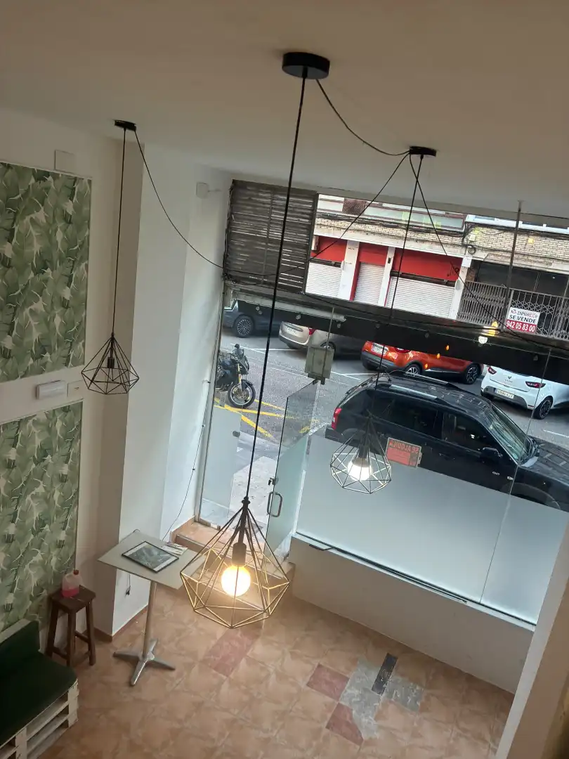 Geschaftsraum zur Miete in Calle Félix Apellaniz, Centro