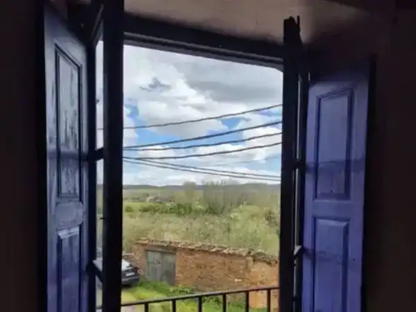 Vista exterior de Casa adosada en venda en Val de San Lorenzo