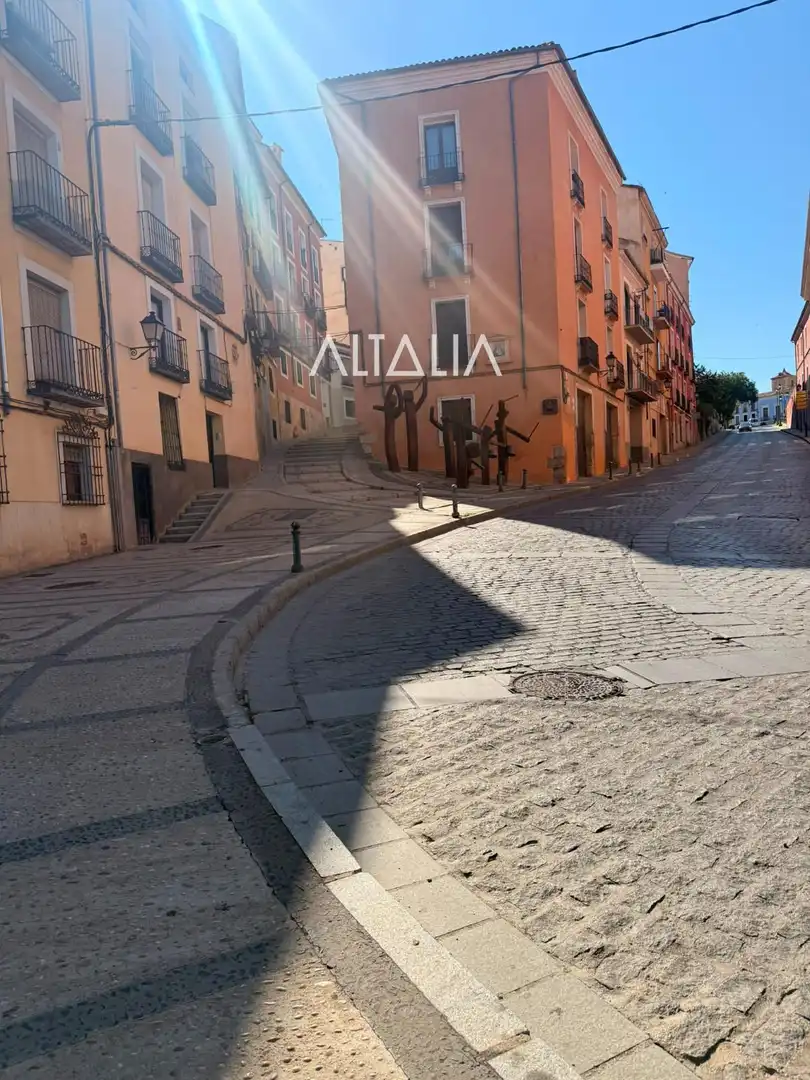 Vista exterior de Piso de alquiler en Cuenca con Amueblado