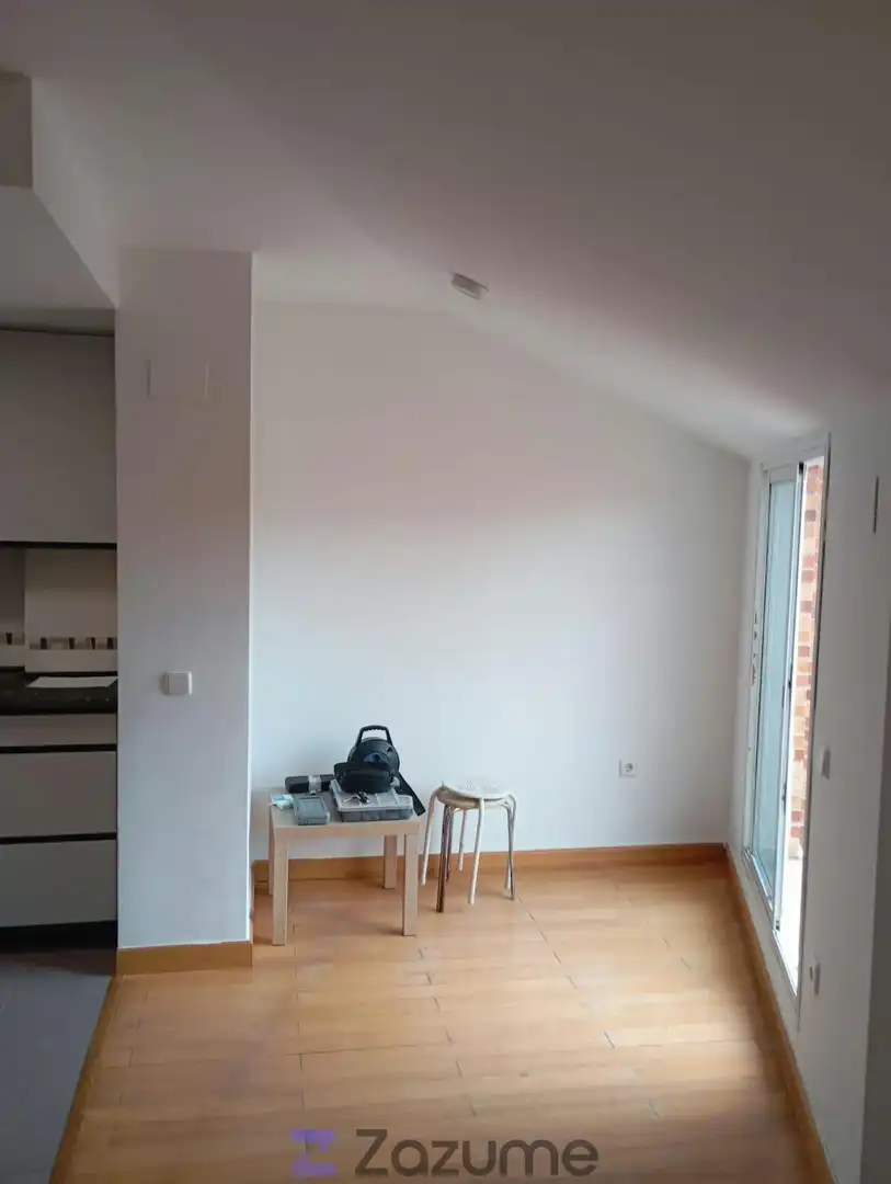 Bedroom of Flat for rent in Camarena  with Heating, Parquet flooring and Terrace