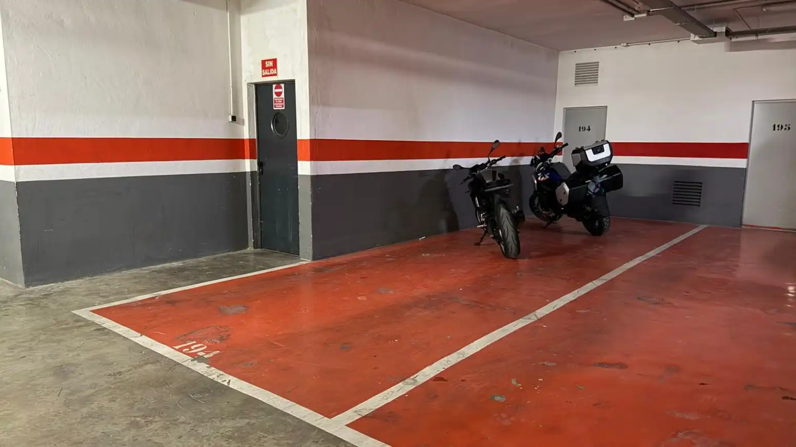Parking of Flat for rent in Mislata  with Air Conditioner, Parquet flooring and Storage room