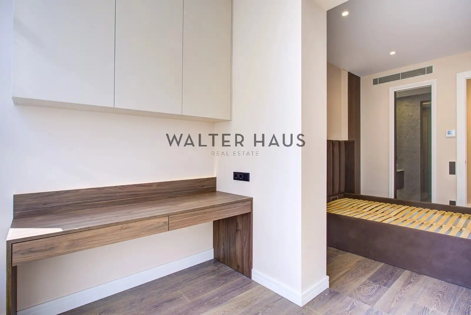 Wohnung zum Verkauf in Barcelona mit Klimaanlage und Heizung