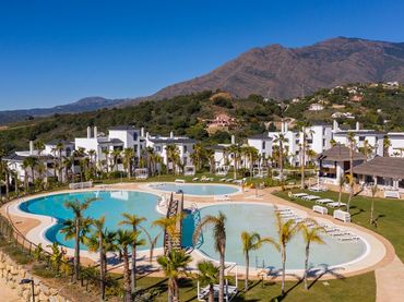 Apartament amb piscina en venda a Altos de Estepona