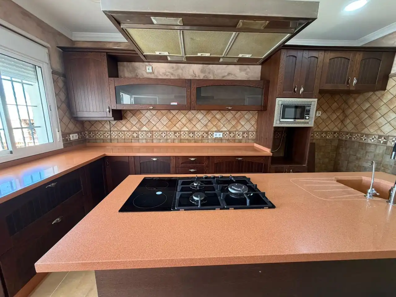 Cocina de Finca rústica en venta en Sanlúcar de Barrameda con Aire acondicionado, Trastero y Piscina