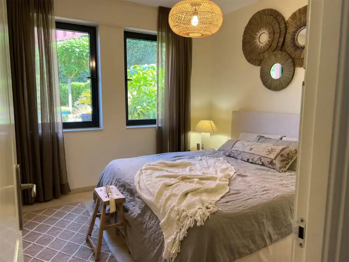 Dormitori de Apartament en venda en Mijas amb Aire condicionat i Piscina