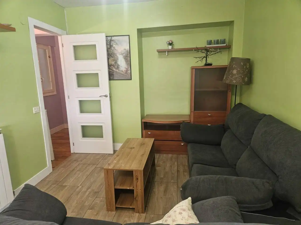 Sala d'estar de Pis en venda en Irun  amb Calefacció, Parquet i Traster