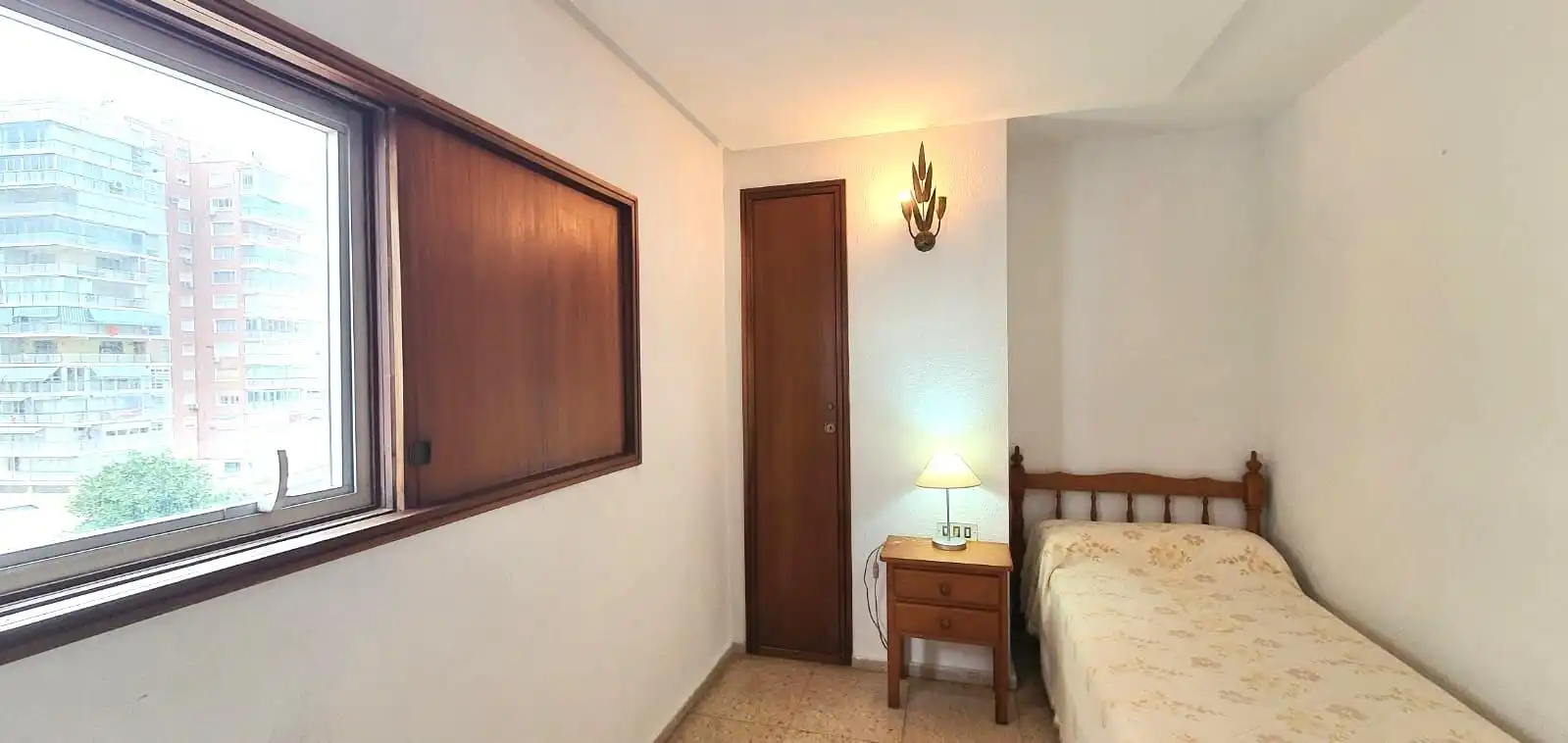 Dormitori de Apartament en venda en Benidorm amb Jardí privat, Terrassa i Balcó