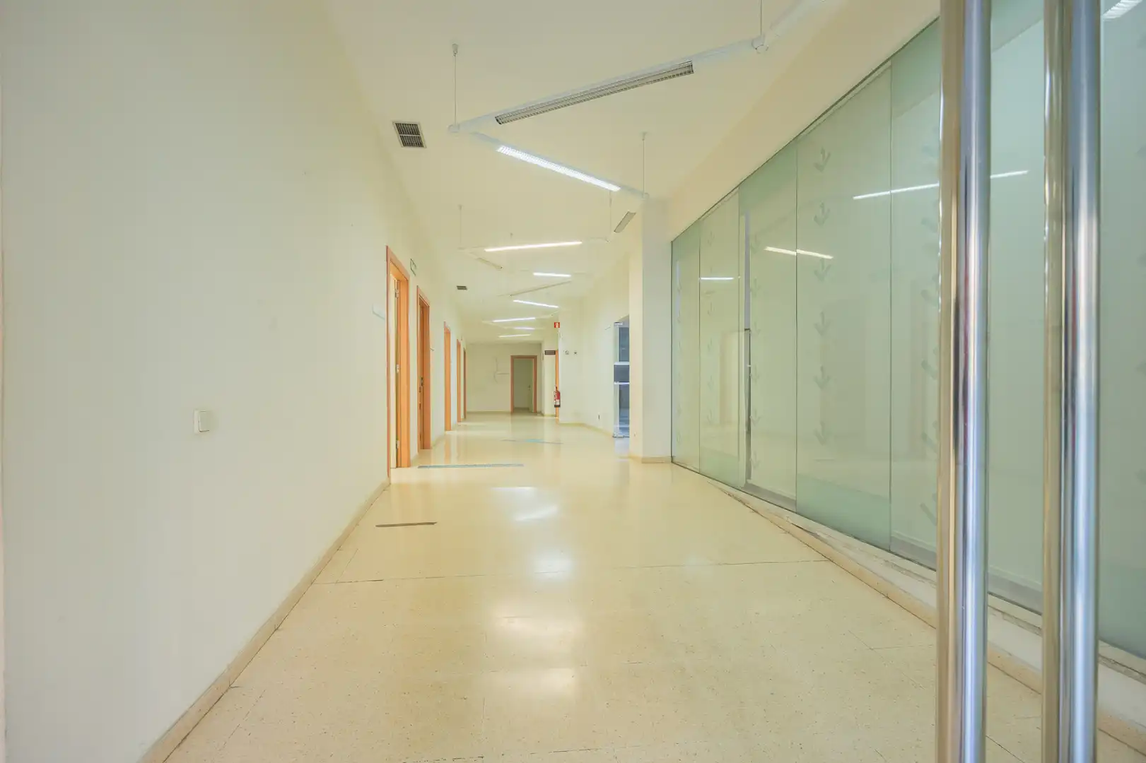 Local comercial en alquiler en Sabino Arana Etorbidea 49, imagen 3