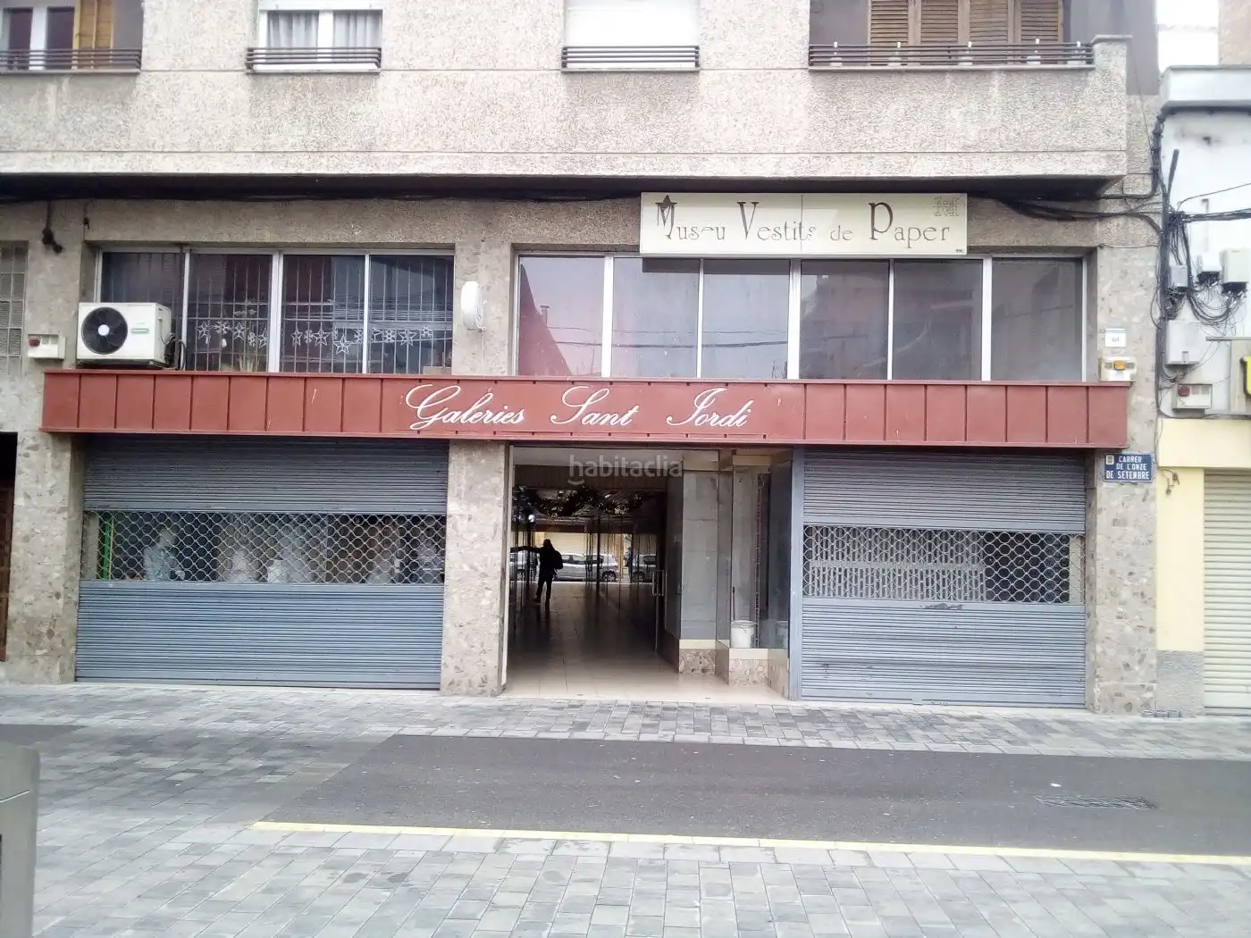 Business premises for sale in Carrer de Santa Cristina 23
