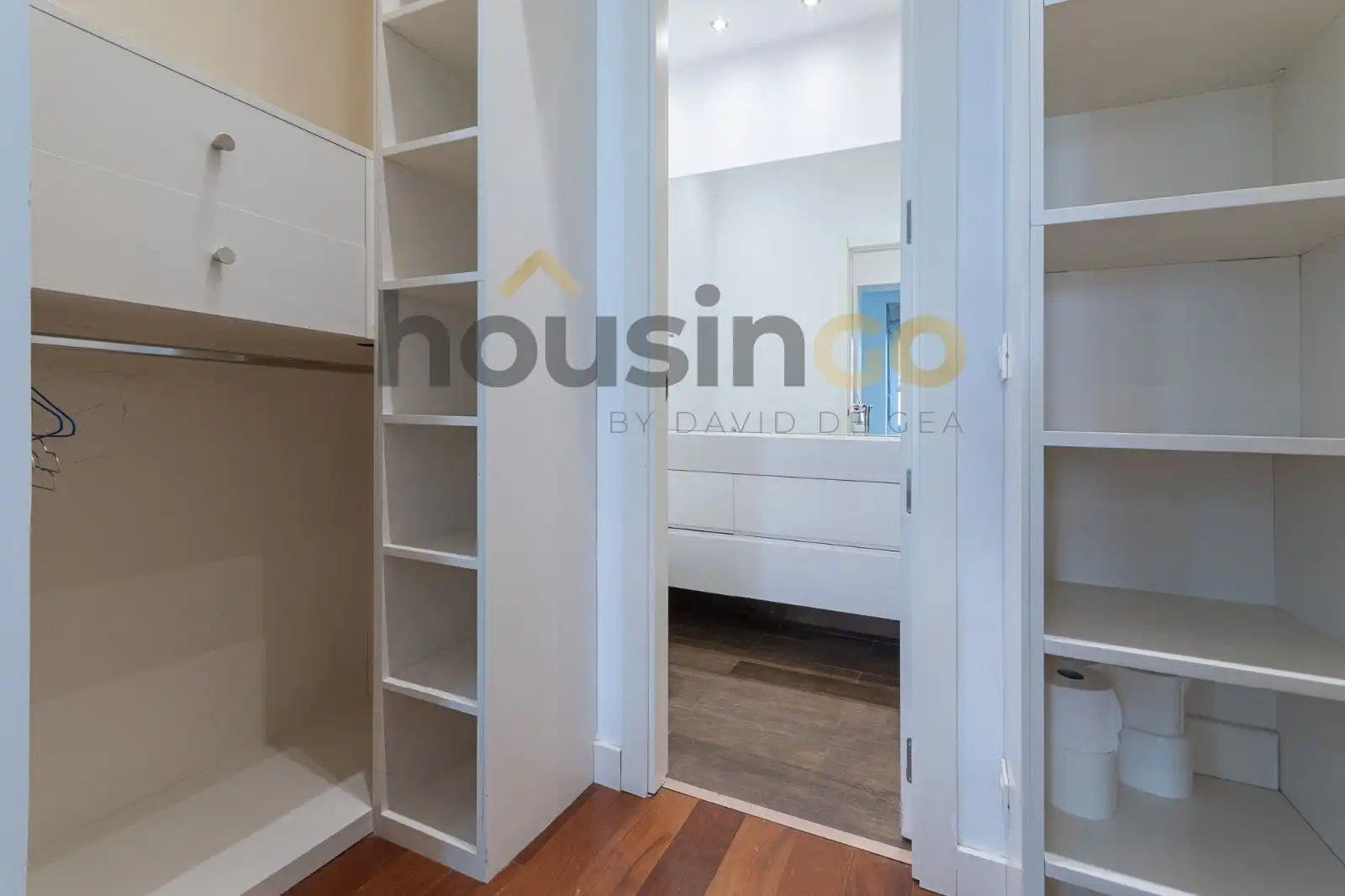 Bedroom of Flat for sale in Madrid  with Air Conditioner, Heating and Parquet flooring