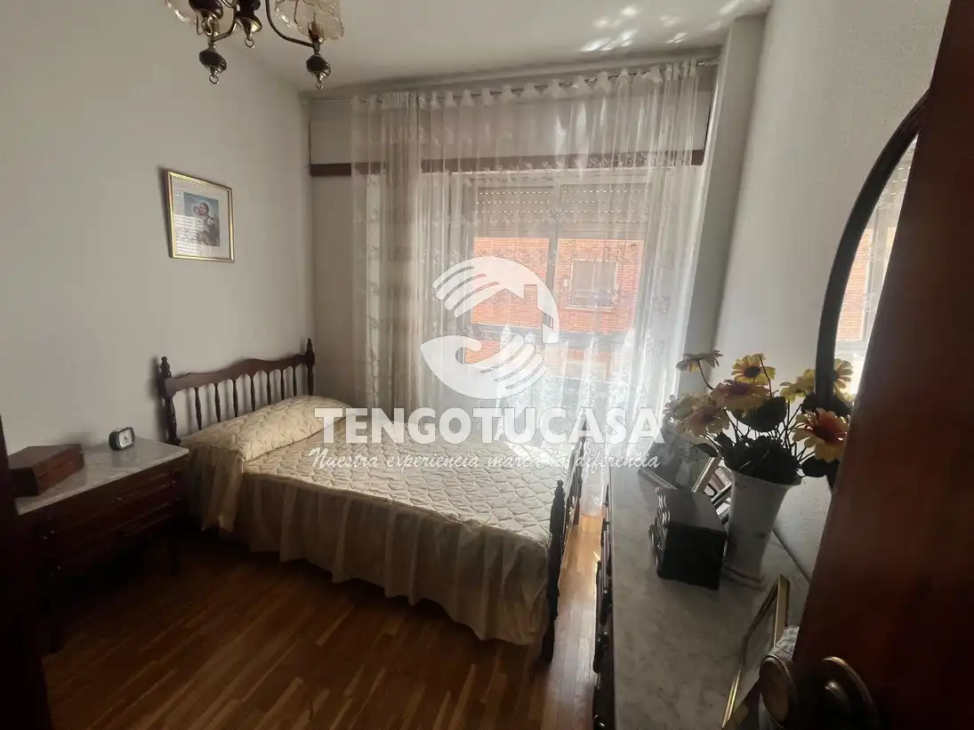 Habitación de Piso en venta en Madrid con Terraza, Amueblado y Horno