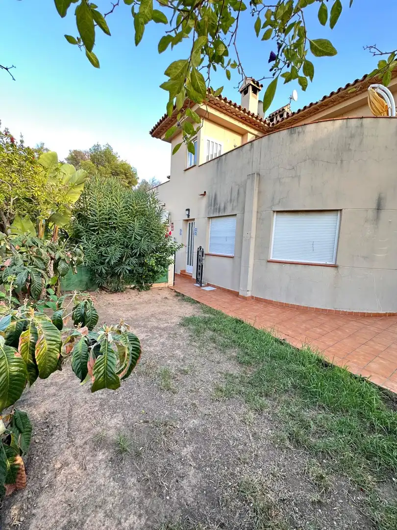 Jardí de Casa adosada en venda en La Nucia amb Jardí privat, Terrassa i Traster