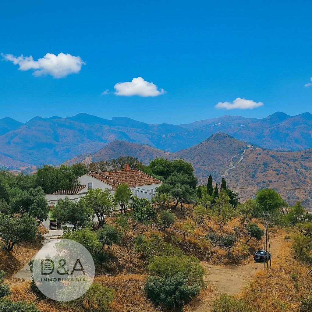 Vista exterior de Casa o xalet en venda en Almogía amb Aire condicionat i Terrassa