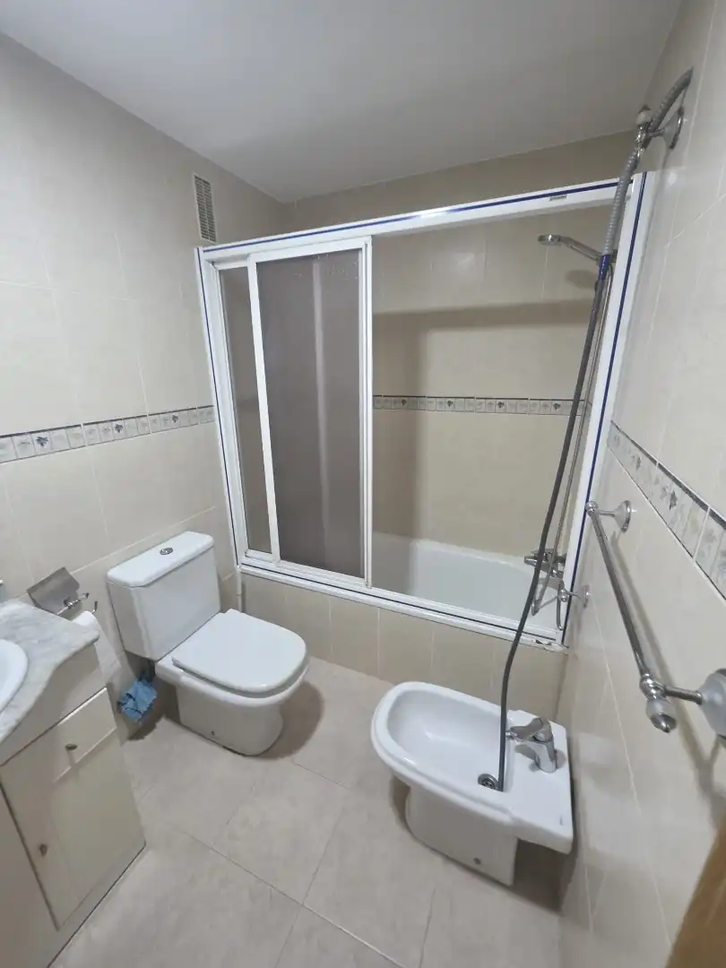 Baño de Piso en venta en Valencia con Aire acondicionado, Calefacción y Parquet