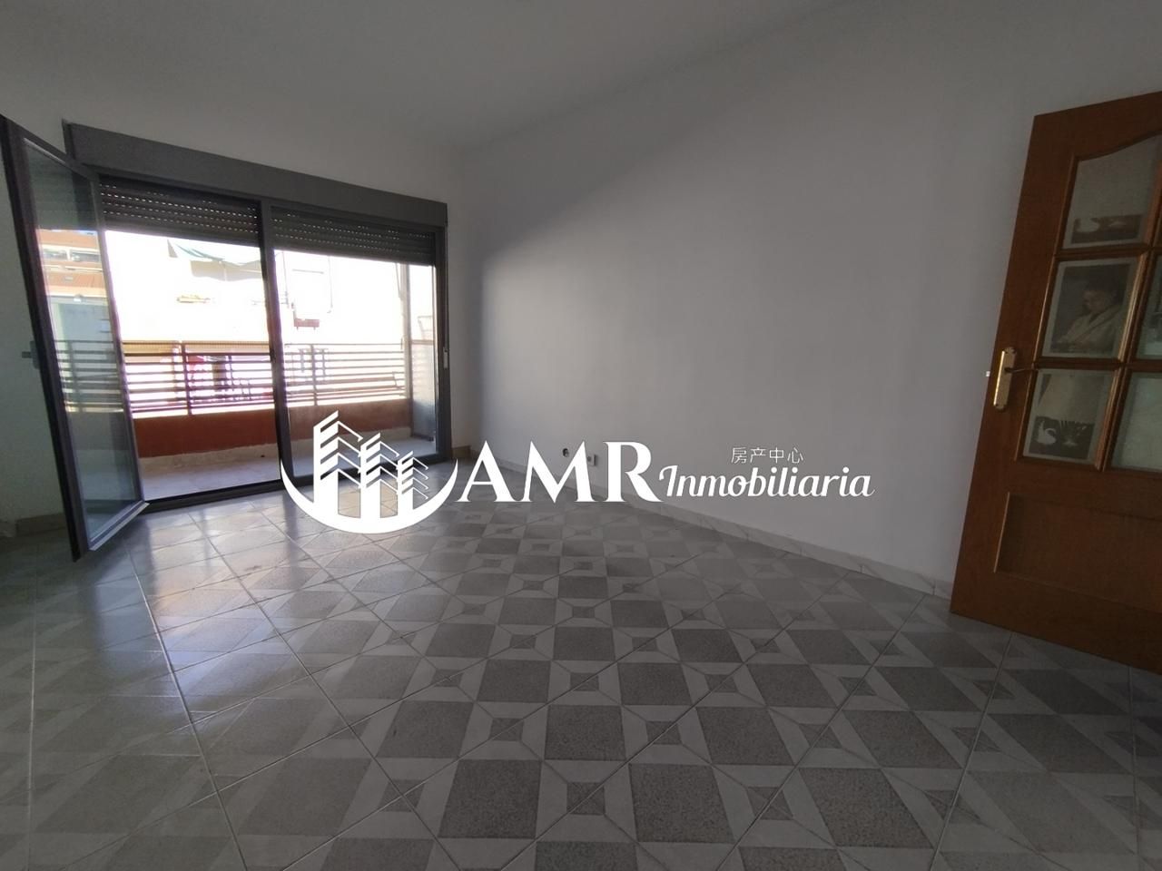 Exterior view of Flat for sale in Parla  with Terrace, Balcony and Internet