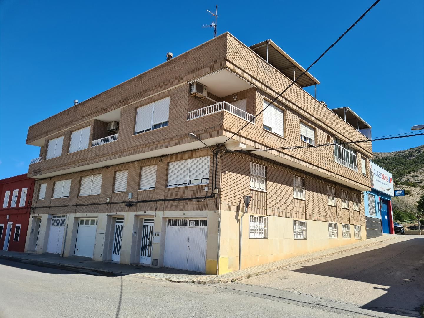 Exterior view of Single-family semi-detached for sale in Villena  with Terrace