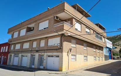 Exterior view of Single-family semi-detached for sale in Villena  with Terrace
