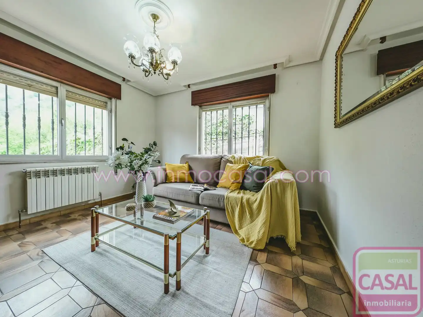 Sala de estar de Casa o chalet en venta en Morcín con Calefacción, Terraza y Trastero