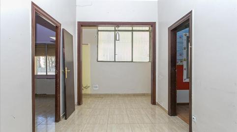 Foto 2 de Planta baixa en venda a Pau Riera, La Gavarra, Cornellà de Llobregat