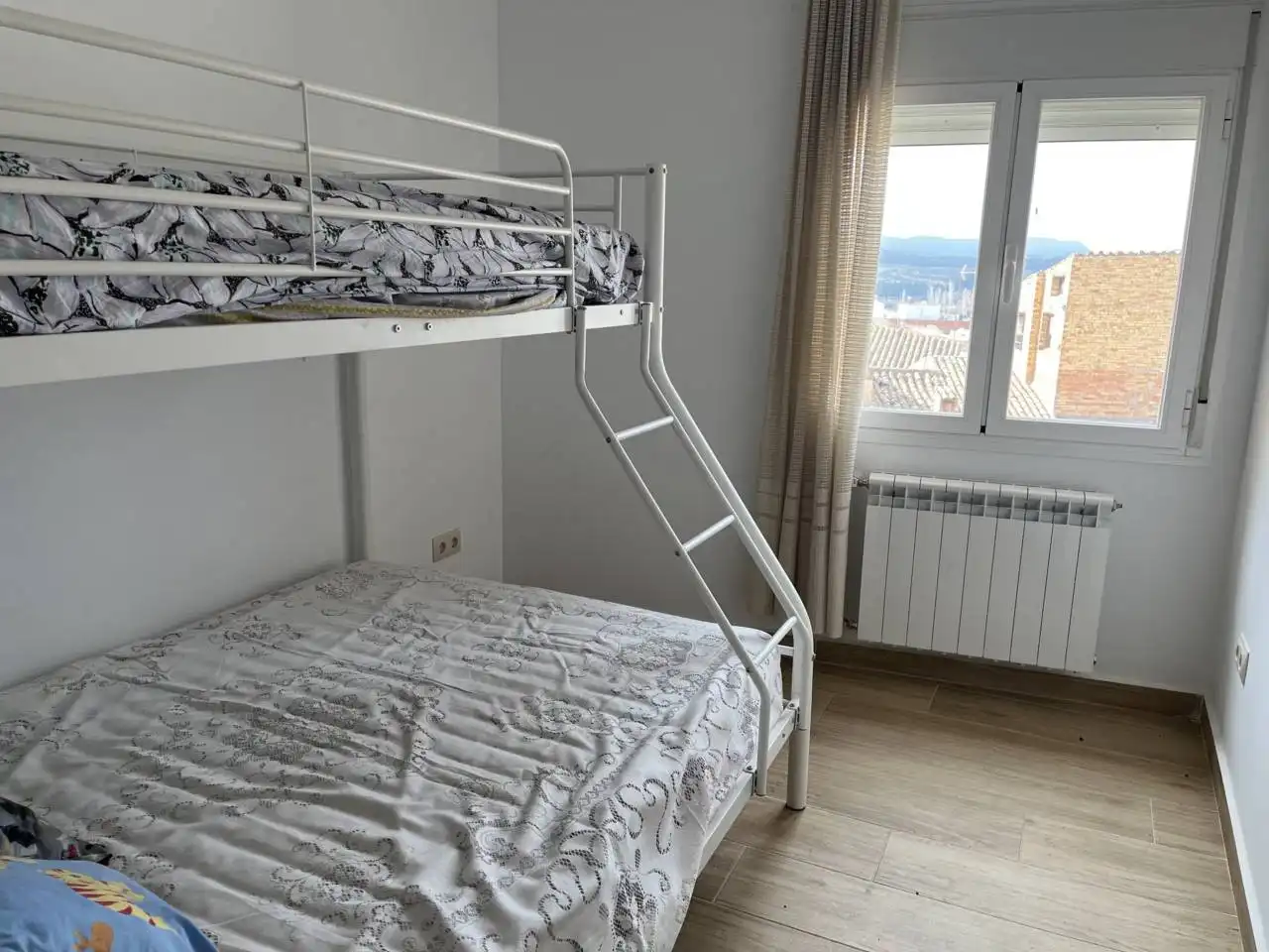 Habitación de Casa o chalet en venta en Híjar con Calefacción y Amueblado