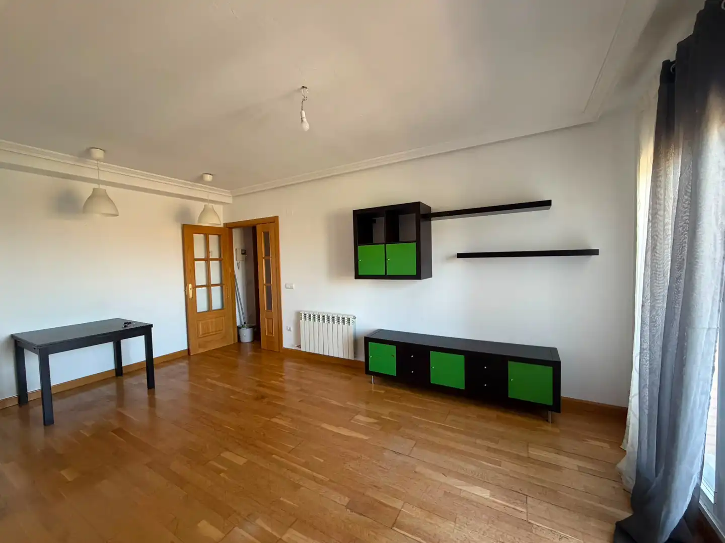 Sala de estar de Piso de alquiler en Arroyo de la Encomienda con Calefacción y Piscina comunitaria