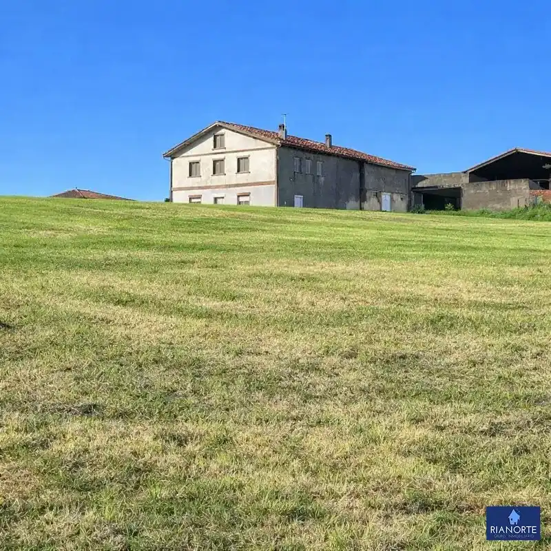 Casa o xalet en venda en Gozón amb Calefacció, Jardí privat i Traster