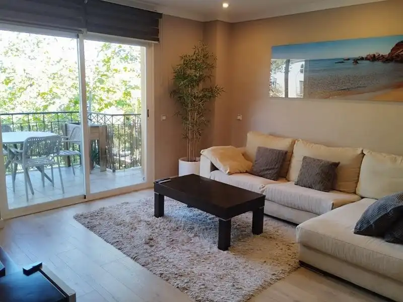 Sala d'estar de Pis de lloguer en  Palma de Mallorca amb Aire condicionat, Calefacció i Parquet
