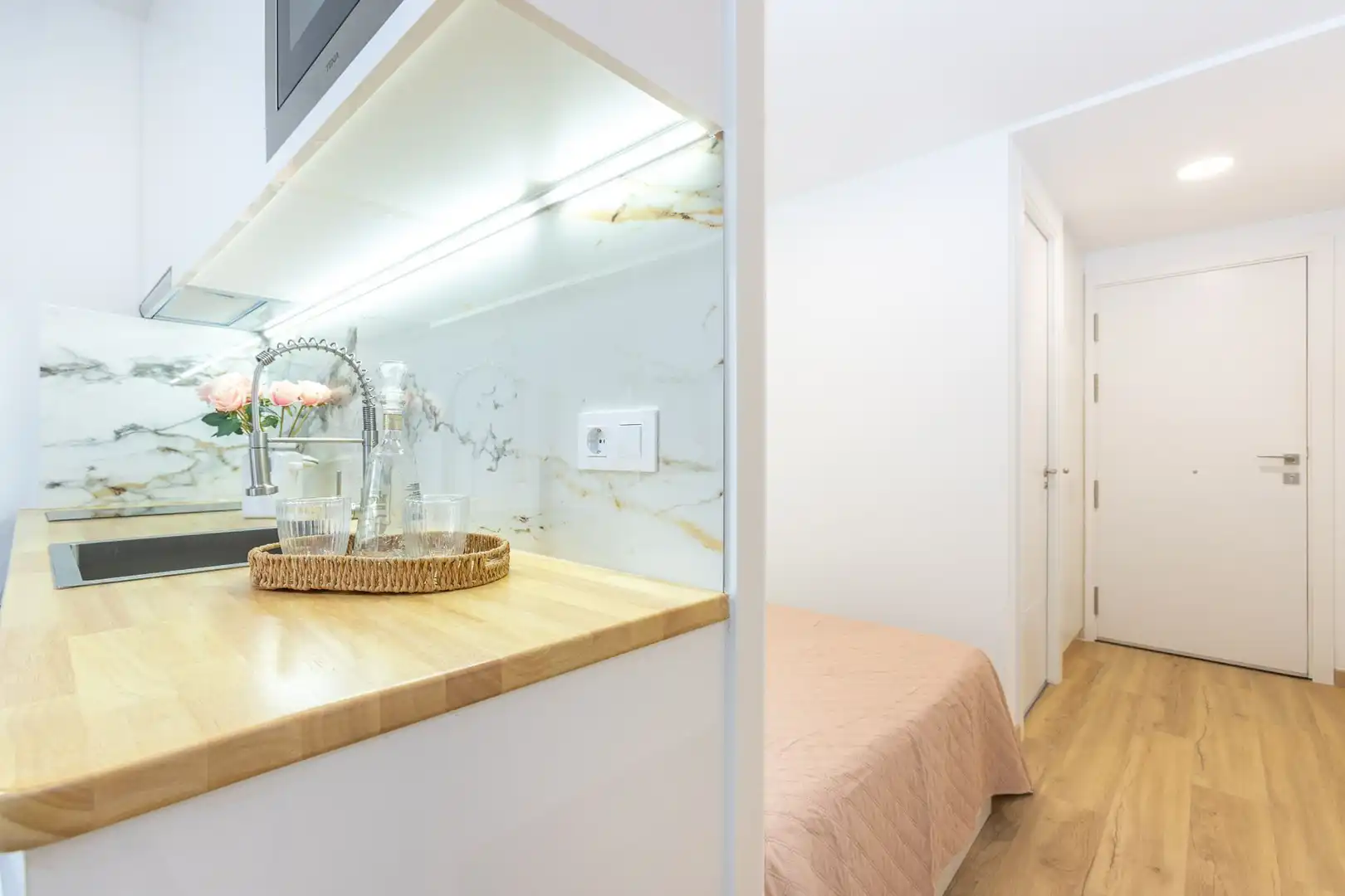 Dormitori de Apartament en venda en Roses amb Terrassa