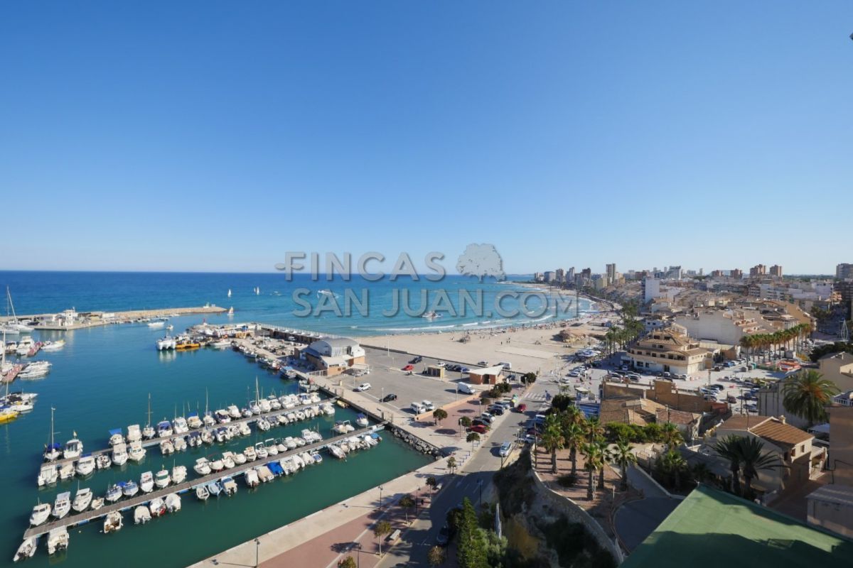 Exterior view of Flat for sale in El Campello  with Air Conditioner, Terrace and Storage room