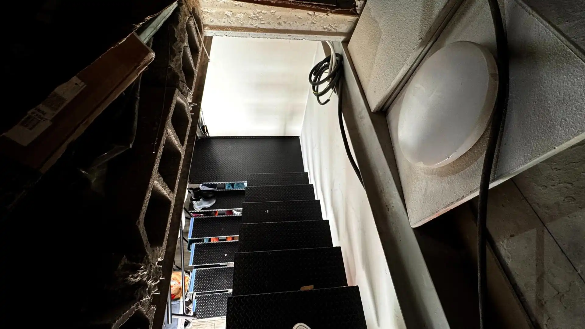 Casa adosada en venta en El Pinós / Pinoso