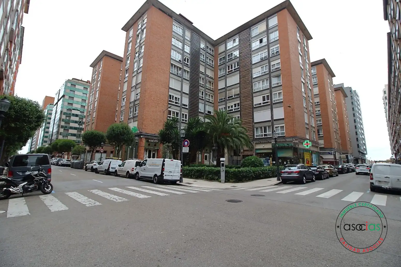 Vista exterior de Piso en venta en Gijón  con Calefacción y Parquet