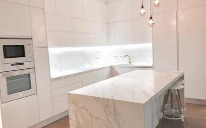 Kitchen of Flat for sale in  Valencia Capital  with Air Conditioner, Heating and Balcony