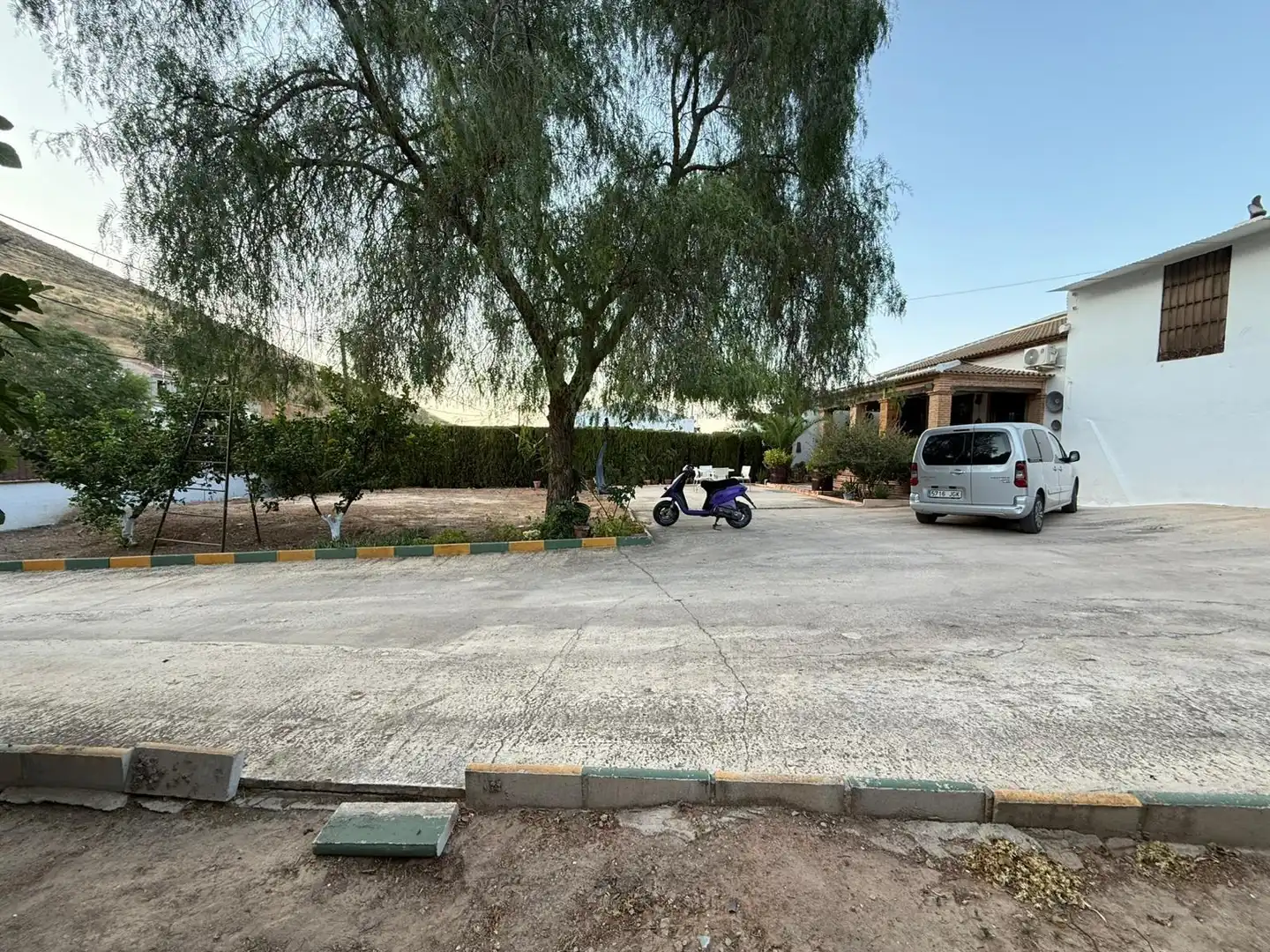 Aparcament de Finca rústica en venda en Alameda amb Aire condicionat, Jardí privat i Terrassa
