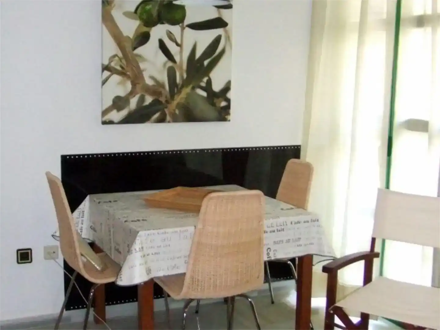Menjador de Apartament de lloguer en Málaga Capital amb Aire condicionat i Balcó