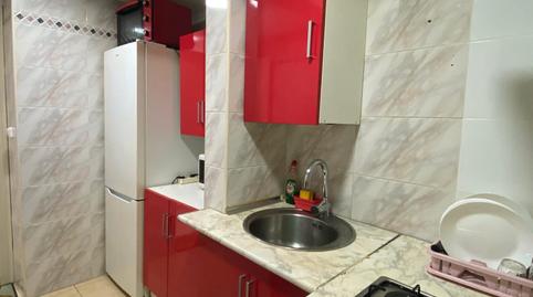 Foto 4 de Pis en venda a Carrer Enric Prat de la Riba, Els Pins, Girona