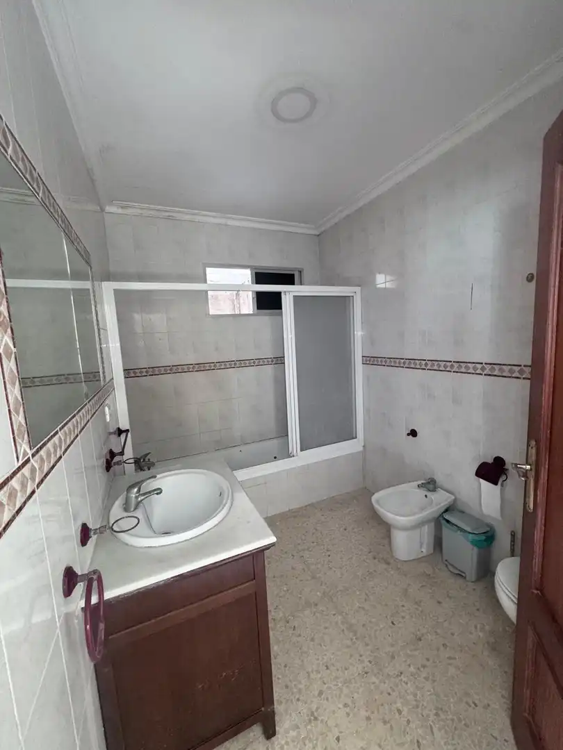 Baño de Finca rústica en venta en Utrera