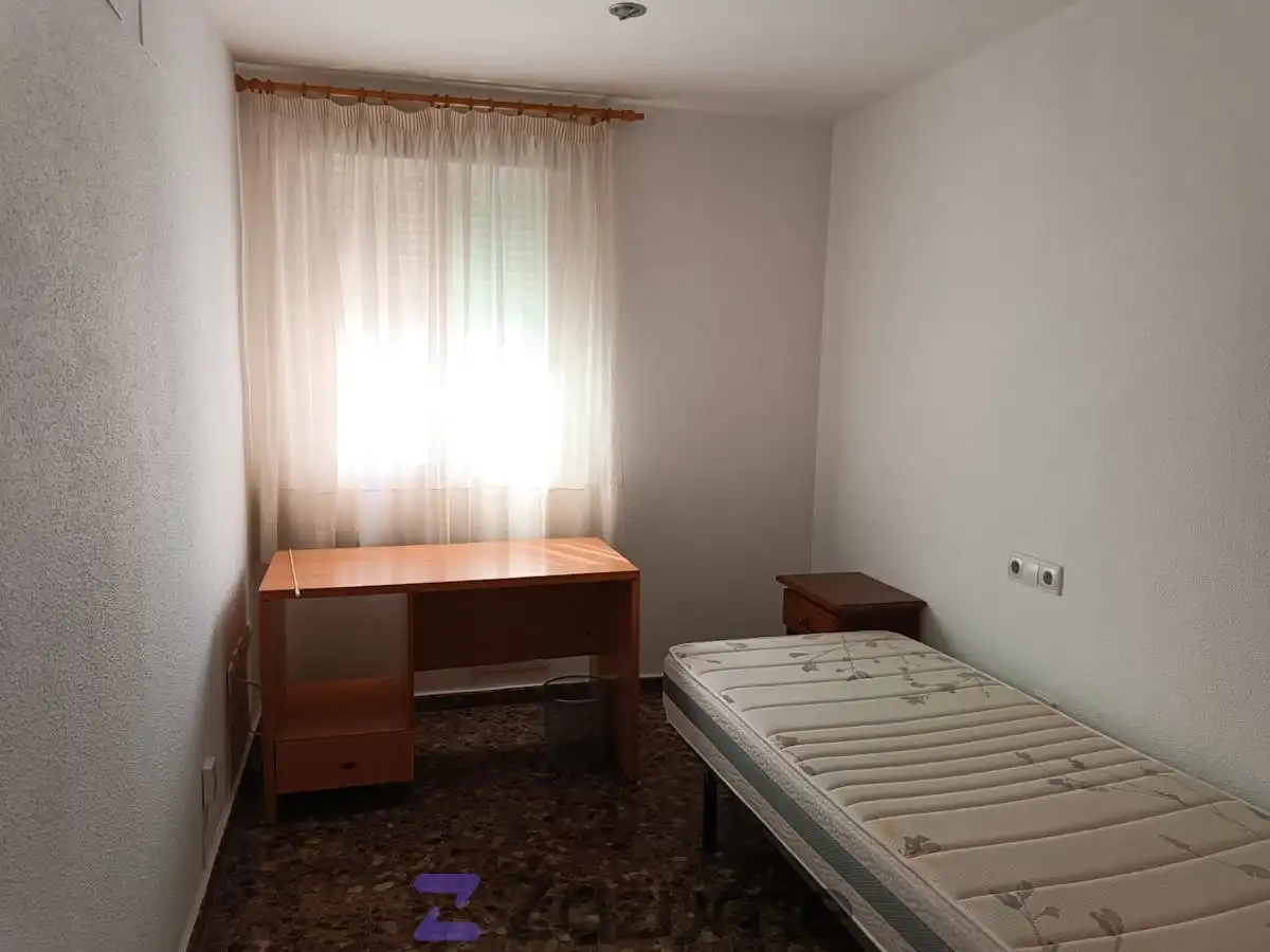 Bedroom of Flat for rent in Castellón de la Plana / Castelló de la Plana  with Air Conditioner, Heating and Terrace