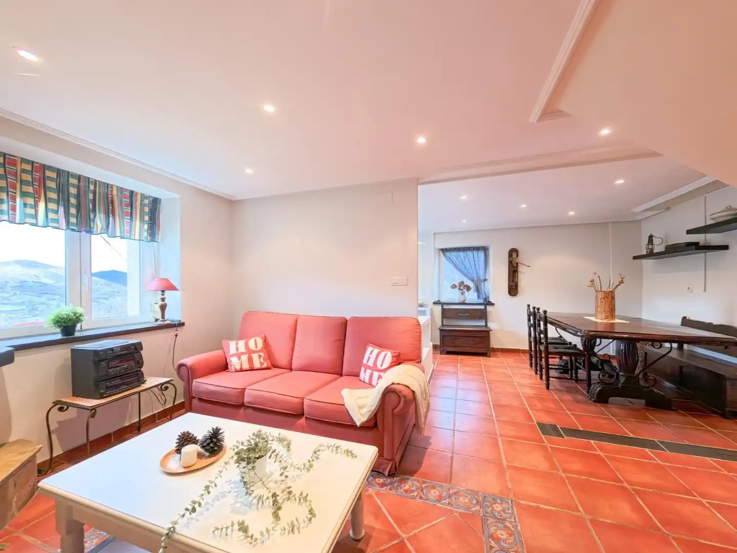 Living room of Houses for sale in Aller  with Heating, Private garden and Parquet flooring