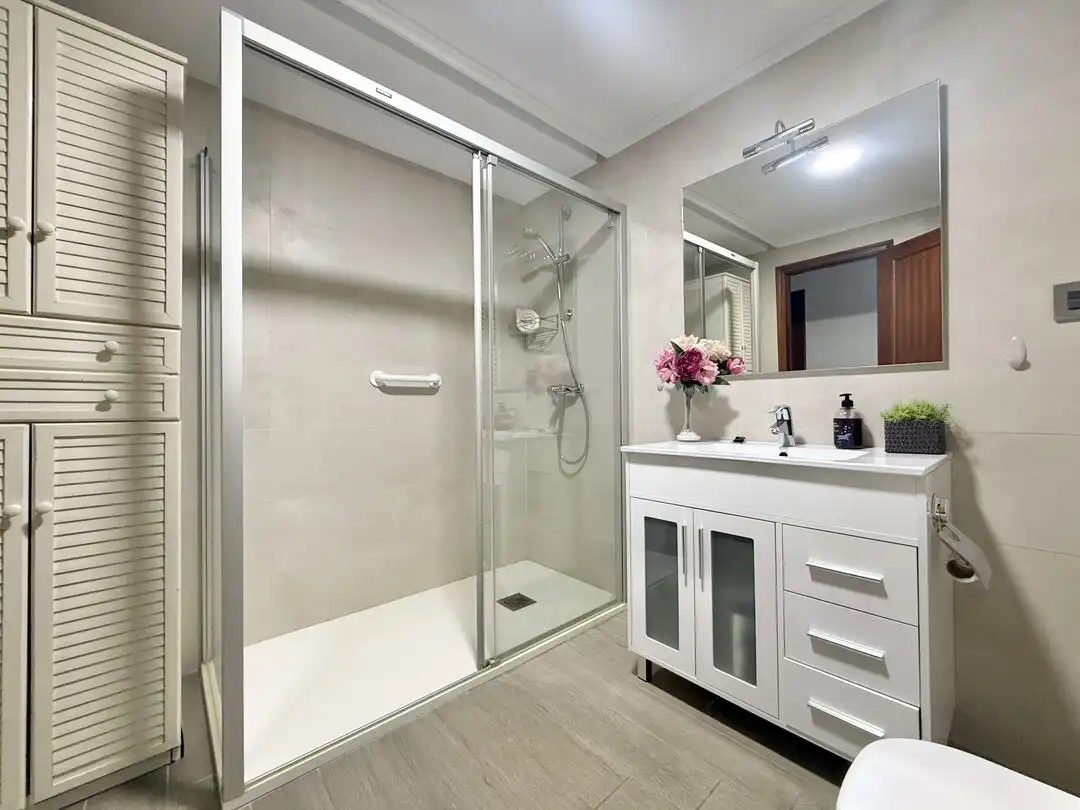 Baño de Piso en venta en Elgoibar con Calefacción, Amueblado y Balcón