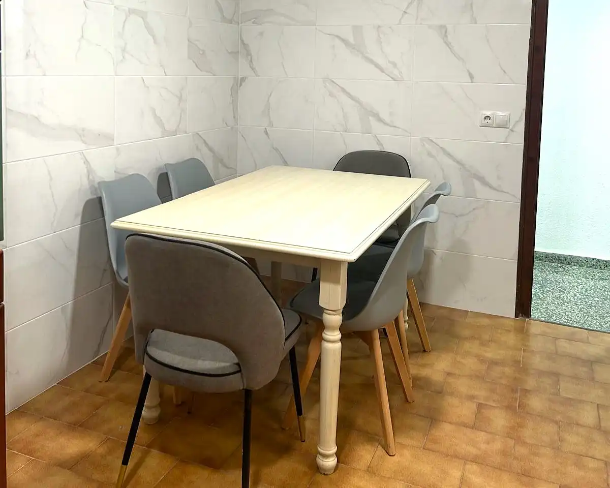 Comedor de Piso en venta en Mislata con Horno, Lavadora y Balcón